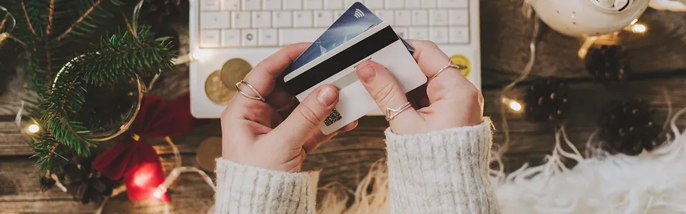 6 Do's and Don'ts of Holiday Shopping Using a Credit Card